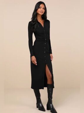 NWT Lulus Black Button-Up Bodycon Midi